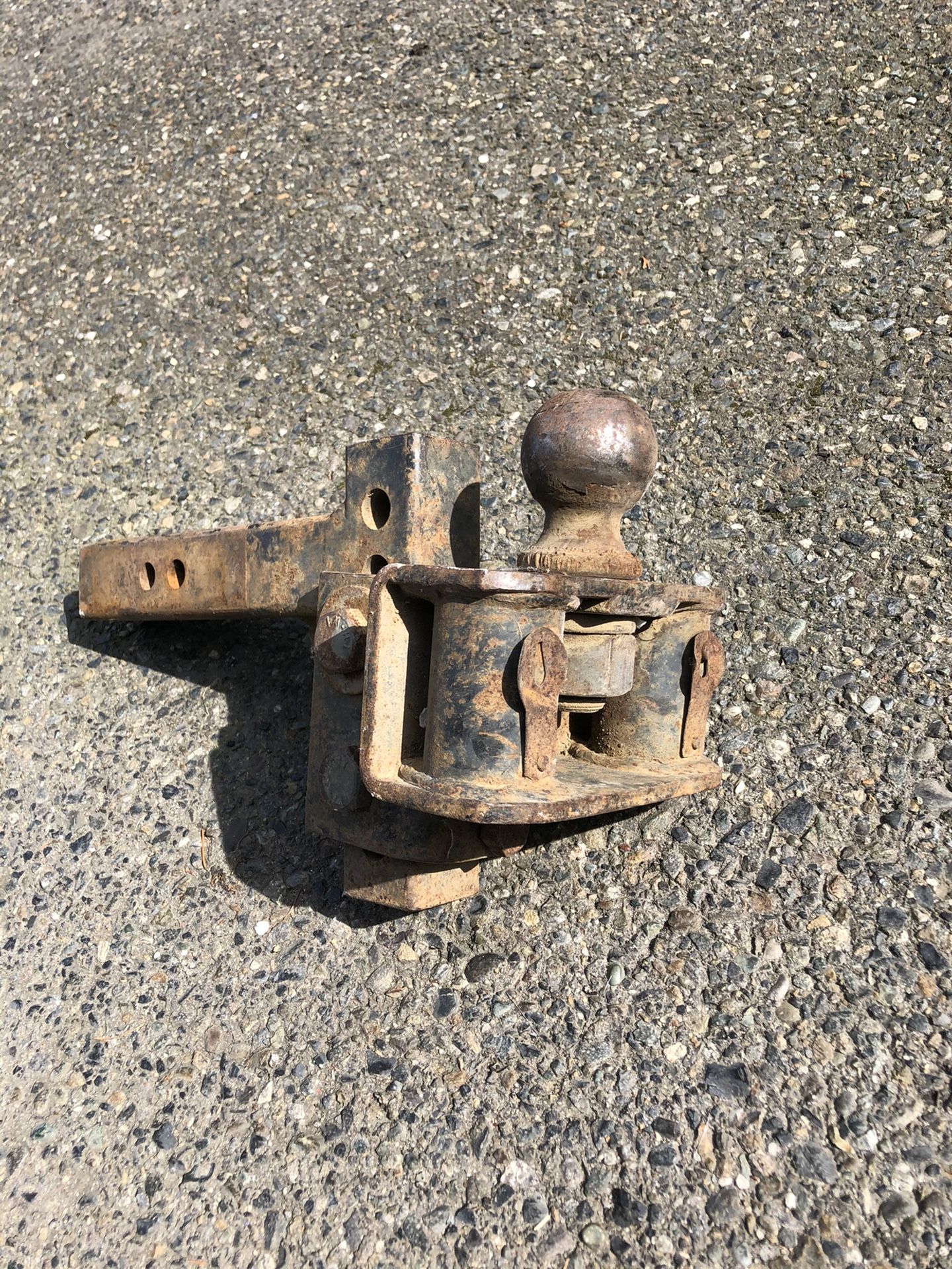 Eaz-Z Lift Weight Distribution Hitch