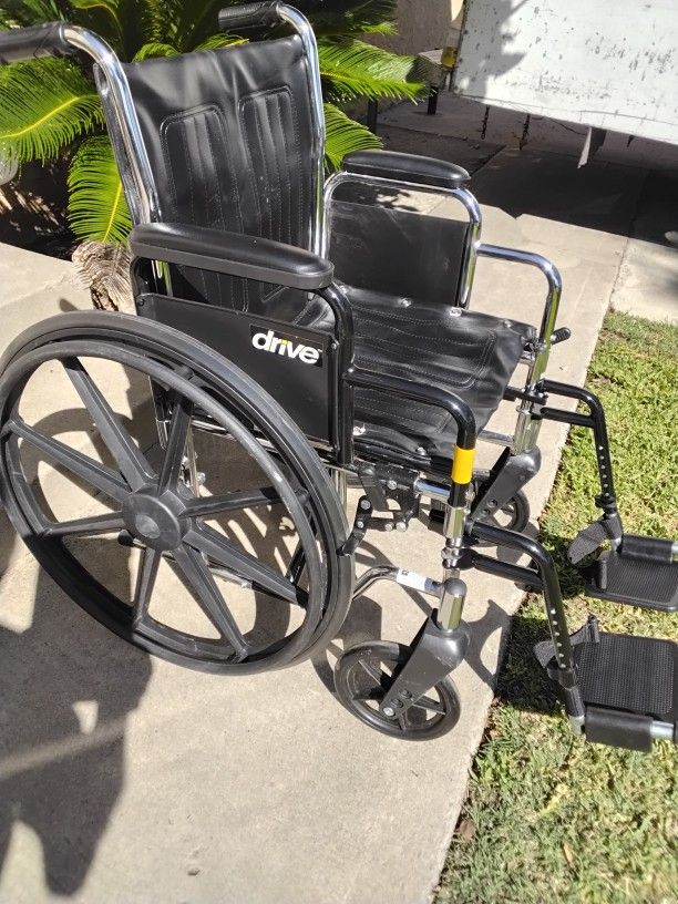 Wheelchair 18"wide 
