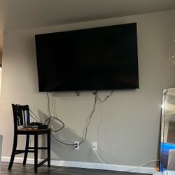 75 INCH ROKU TV