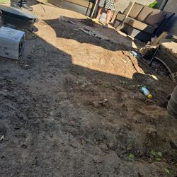 Sand  Sand/wood chips