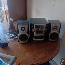 Stereo Cd Player With Speakers GPX