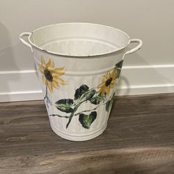 Sunflower Metal planter 13 inch tall and 12 across