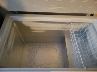 Deep freezer