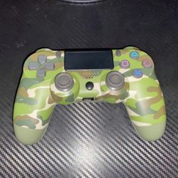 PS4 controller