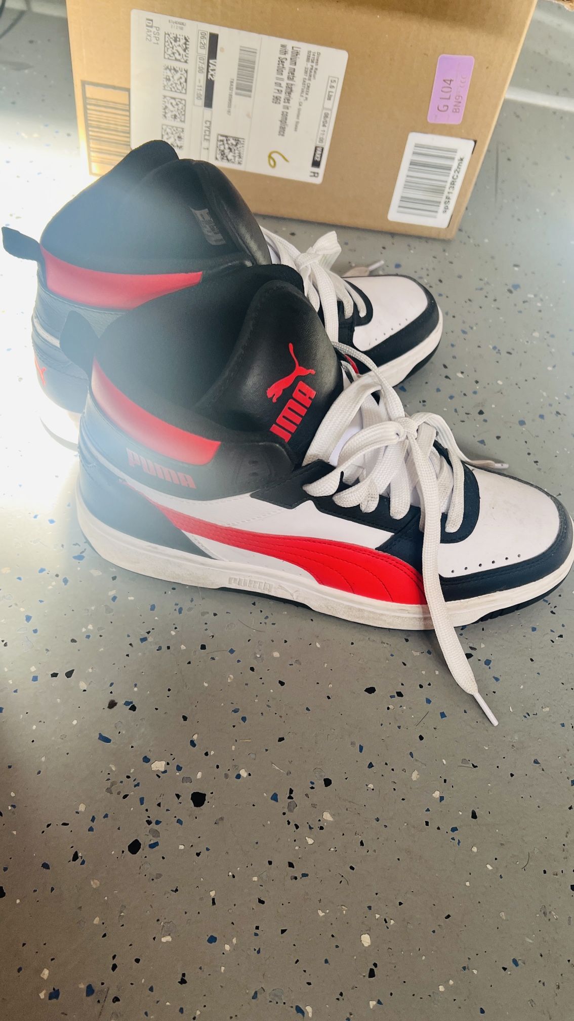 Puma rebound Joy Size 8 ( Adult)