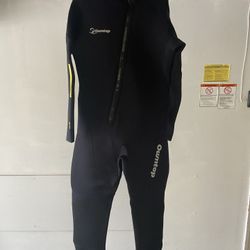 BRAND NEW 5 MIL WET SUIT