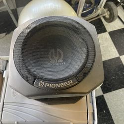 Pioneer Kicker 