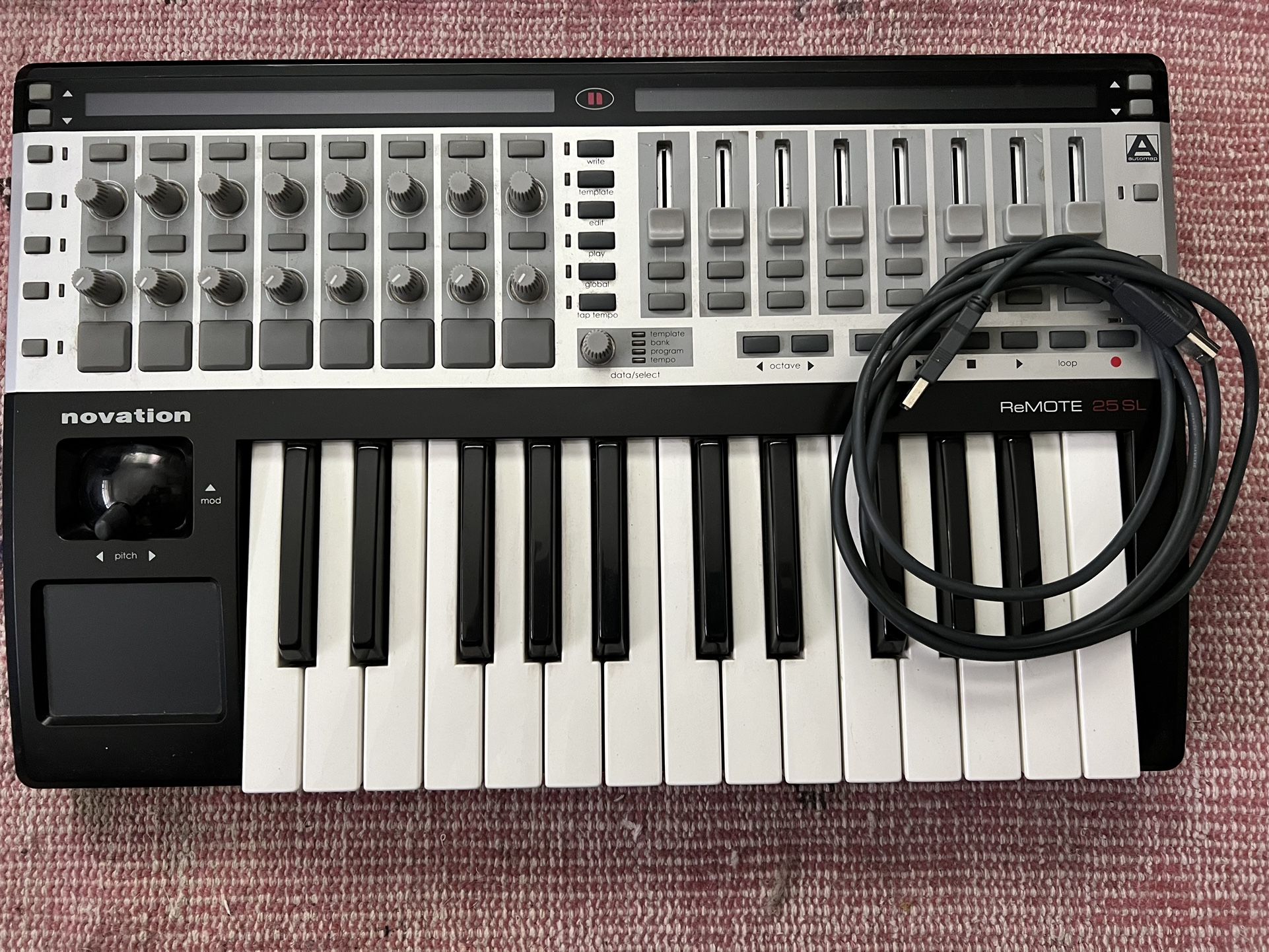 Novation Remote 25SL MIDI Controller