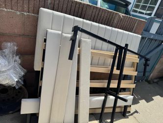 Full bed with mattress