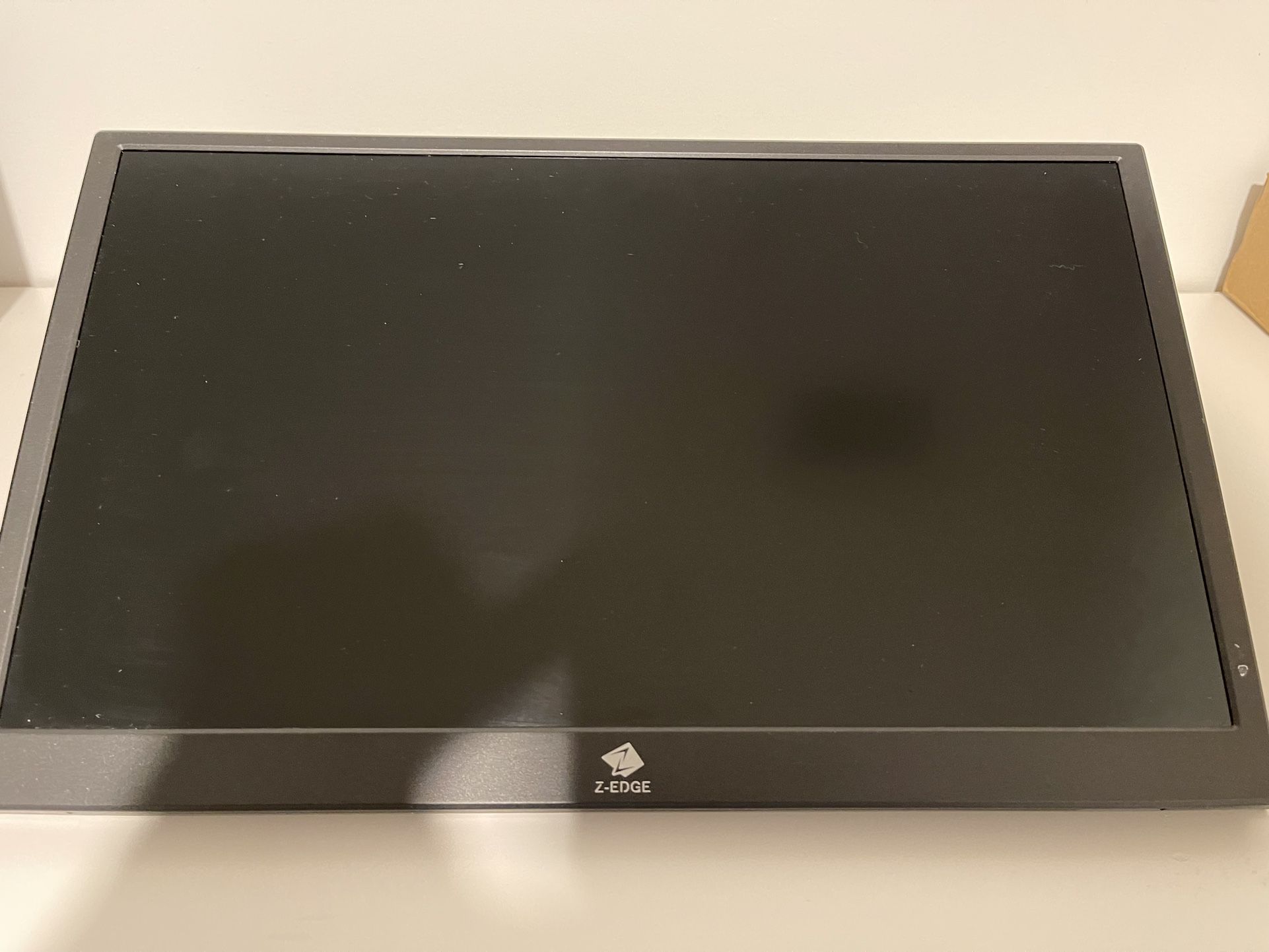 Z-Edge Portable Monitor 15.6 IN Screen 