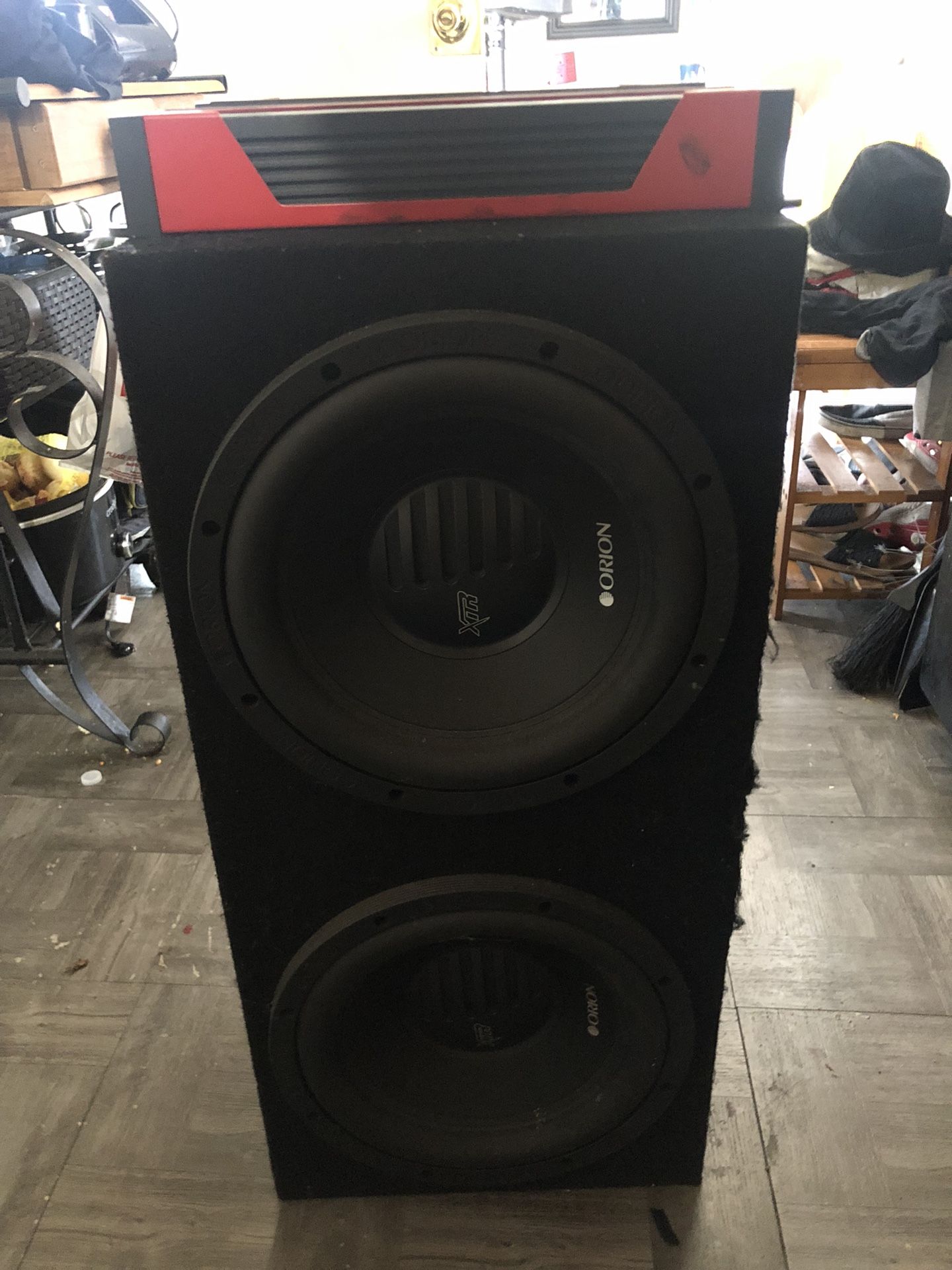 Amp And Subwoofer 