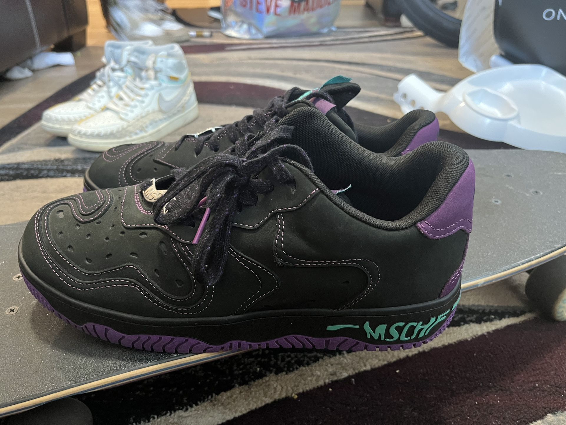 Super Normals 2 ‘Mars Black’