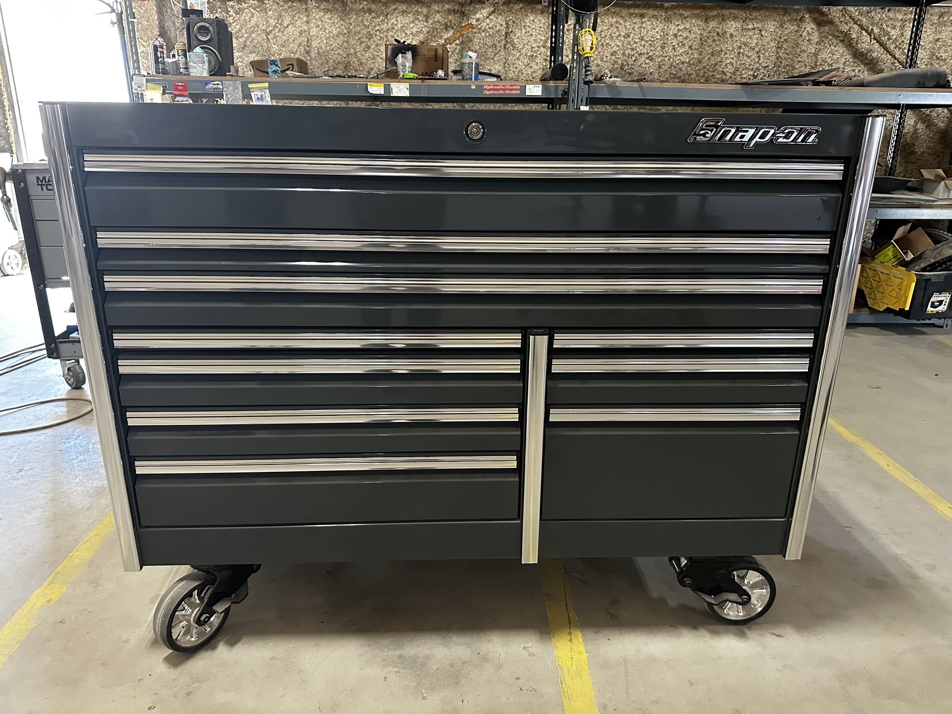 New Snap-on Gray Tool Box