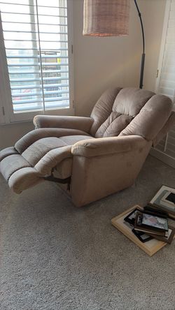 Beige Fabric La-Z-Boy Recliner