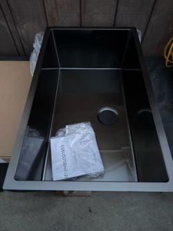 Kitchen sink with faucet *NEW*