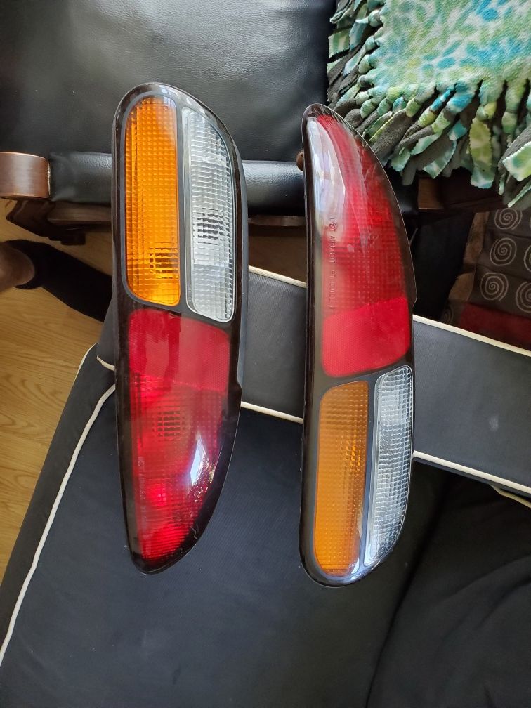 Camaro taillights (93-02)