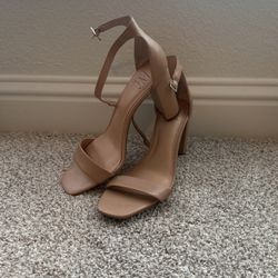 nude heels 
