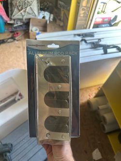 Aluminum rod holder