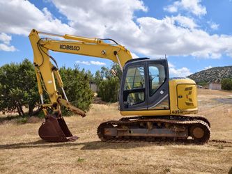2014 Kobelco SK140 SR Excavator