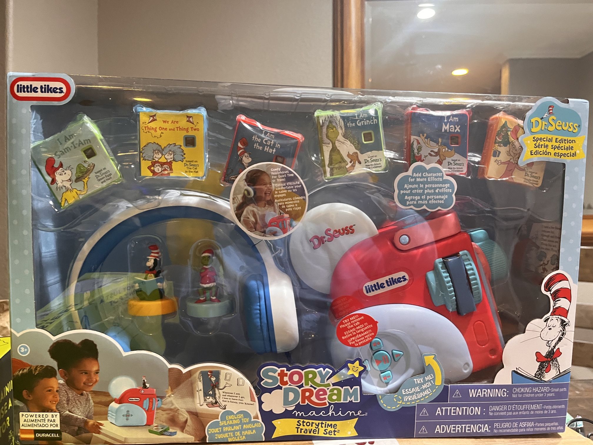 LITTLE TIKES DR SEUSS STORY DREAM MACHINE STORY TIME DELUXE EDITION TRAVEL SET