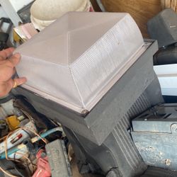 Heavy duty commercial light fixtures