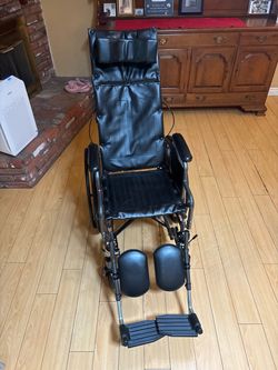 Reclining Wheelchair with Leg Rests
