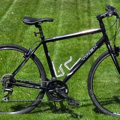 TREK SEVEN ONE SERIES - HYBRID BIKE - LARGE FRAME - TUNED