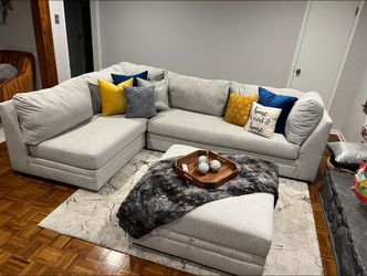 CONTEMPORARY LIVING ROOM SET