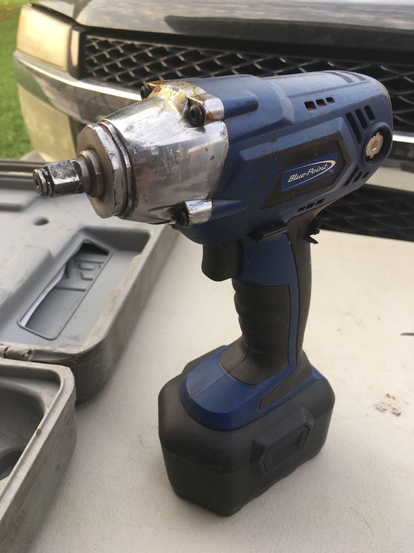3 8 cordless impact Blue point snap on for Sale in Bakersfield CA OfferUp