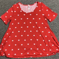 Lularoe women small Valentine’ Day hearts shirt