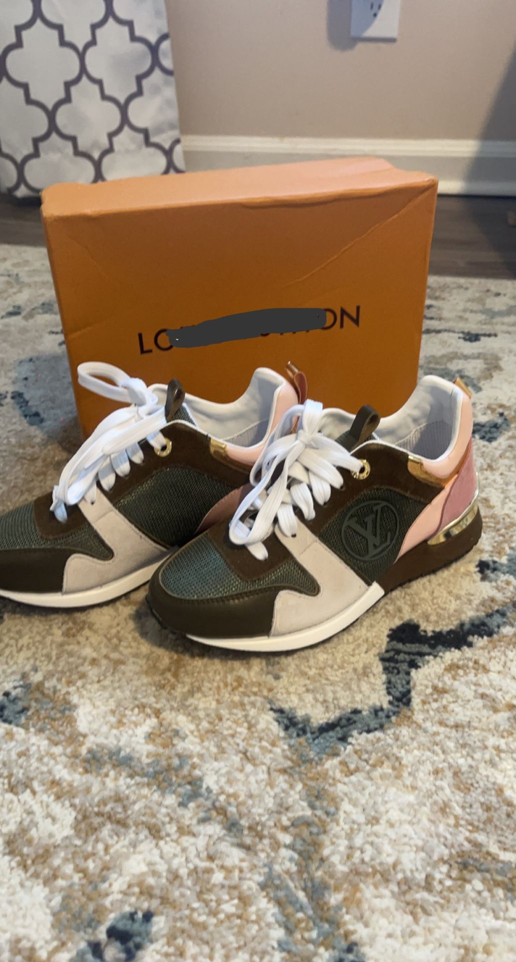 LV Sneakers 