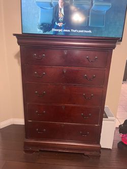 Free dresser