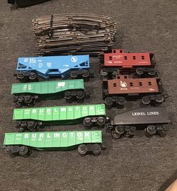 Vintage Lionel Trains And Tracks 