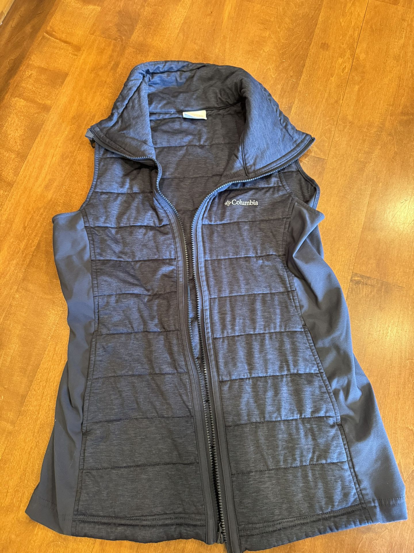 Women’s Columbia Vest Shipping Available