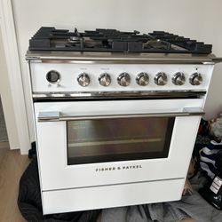 Fisher Paykel Duel Fuel Gas And Electric Range 