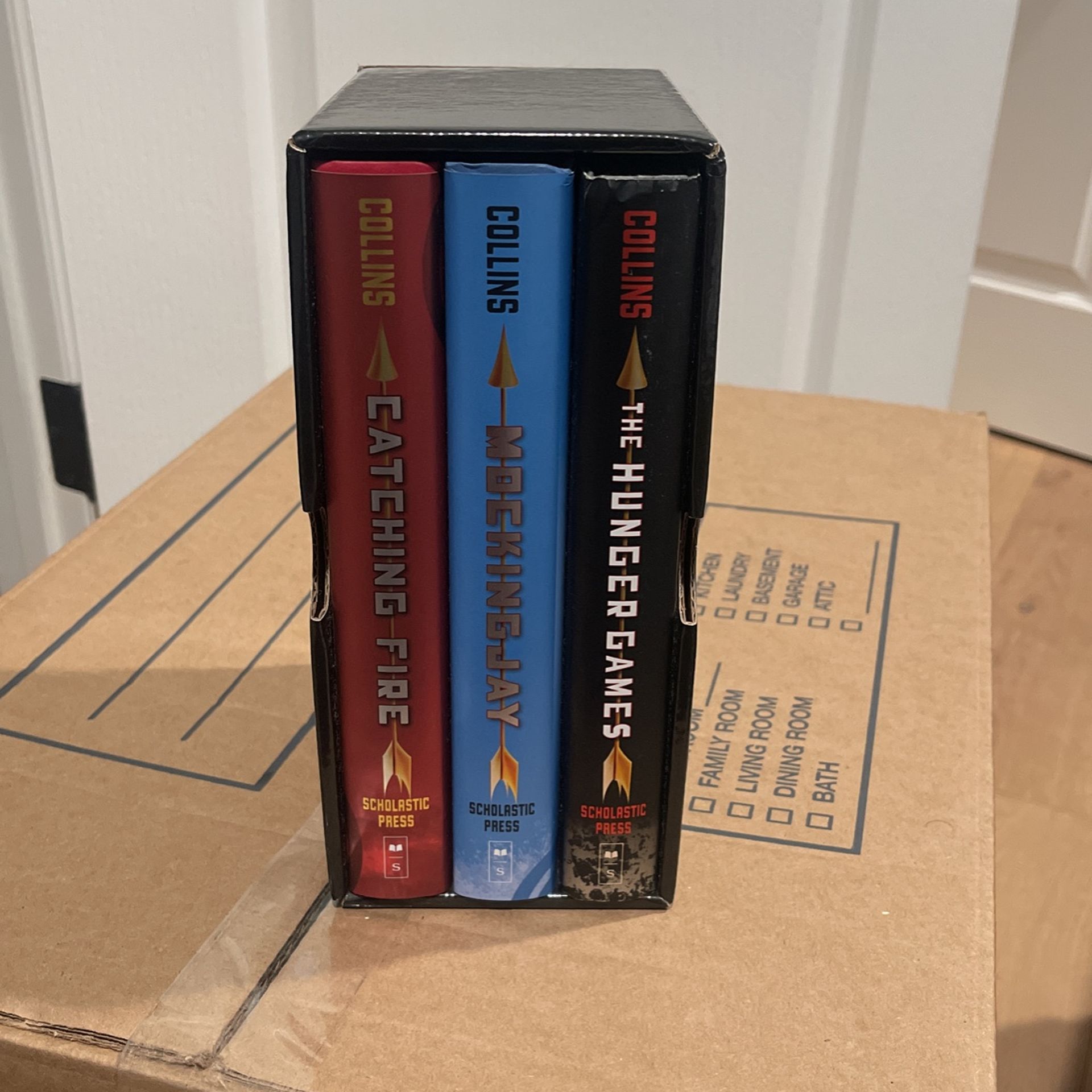 Hunger Games Trilogy Book Set