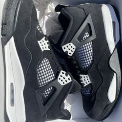 Jordan 4 Retro White Thunder