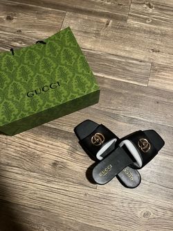 Exotic Black Gucci Slides size 41 - 10.5 US