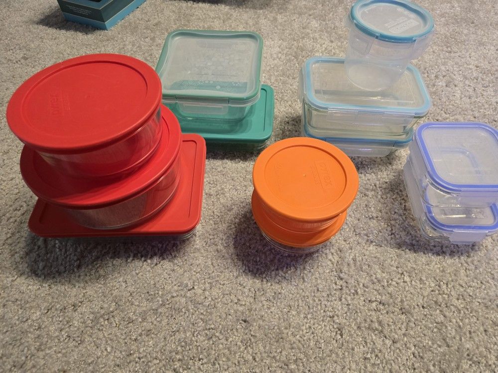 Pyrex and Snapware Containers
