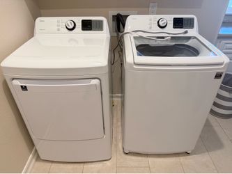 Midea Washer 4.5 cu ft and Dryer 7.5cu ft