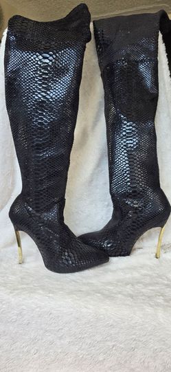 Snake scale print heels