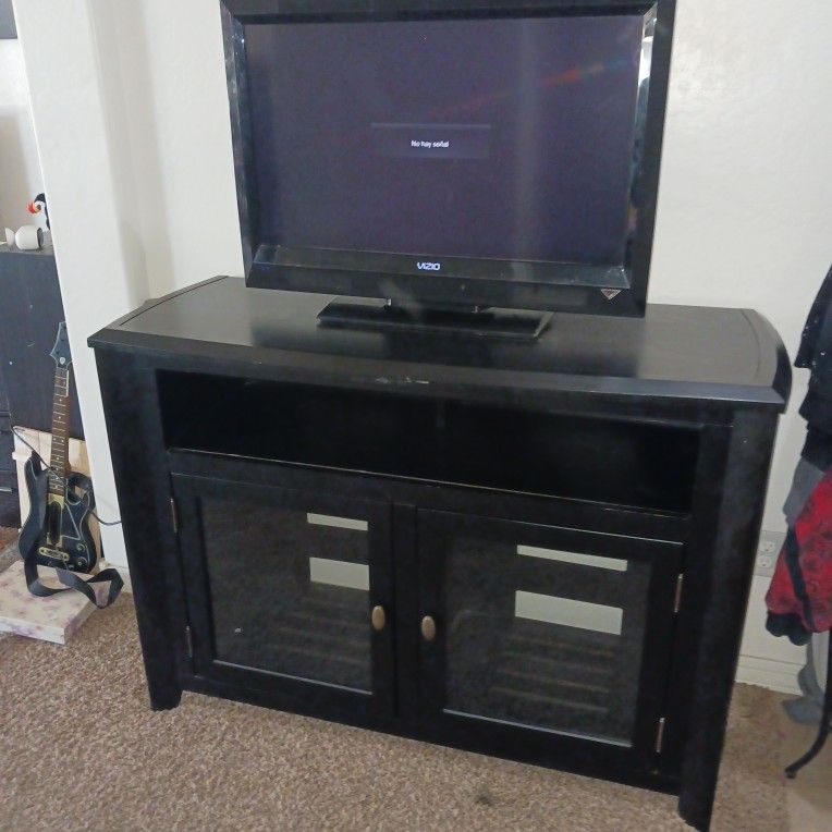 Beautiful Modern Clean Like New Black Tv Stand/ Console Table $80 Firm