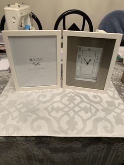 Bulova Clock / Picture Frame 