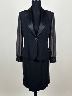 NWOT Vintage 2 pc Suit Set & Beauty Gift Bag