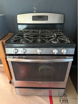 GE Gas Stove