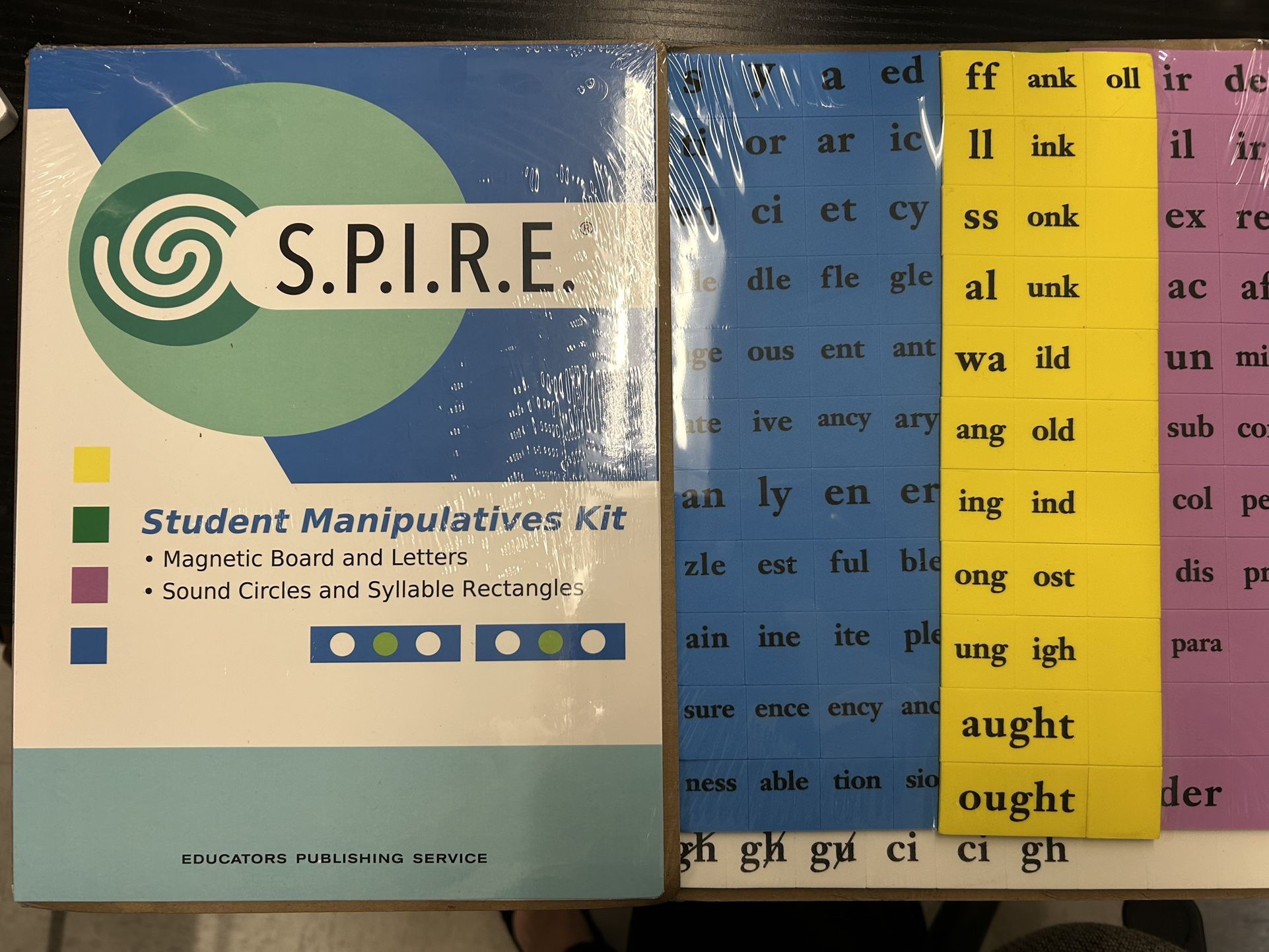 Spire Phonics Magnetic Letters And Board