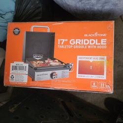 Blackstone 17" Griddle With Hood