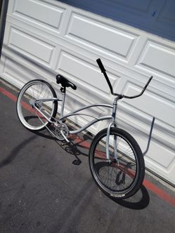 Electra Beach cruiser bike 26"