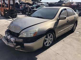 2003 Honda Accord for parts