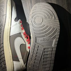 Travis Scott Jordan 1s